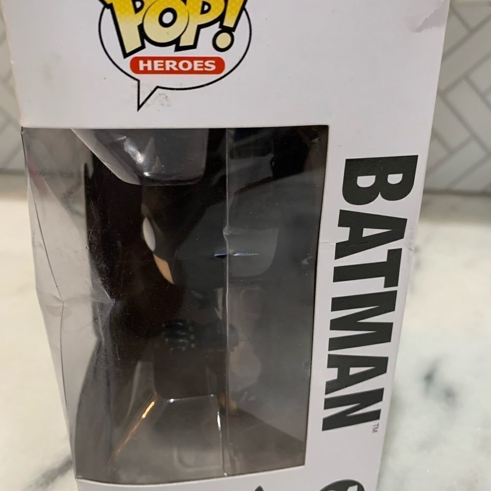 Funko Batman  - Picture 2 of 4